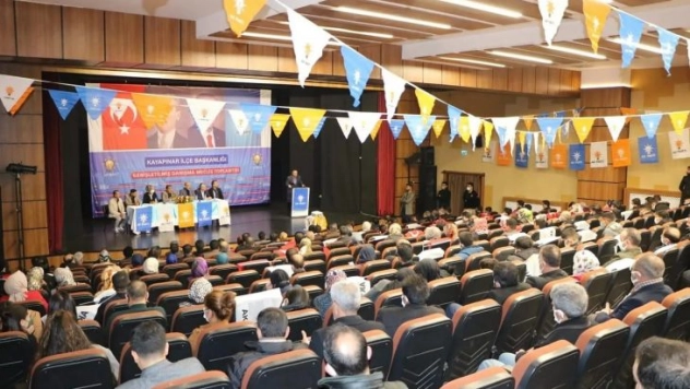 AK Parti Kayapınar ilçe danışma meclisi toplantısını gerçekleştirdi