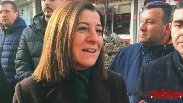 AK Parti'li Aksal: 'CHP'nin istemediklerini yapmasaydık, taş üstüne taş koyamazdık'