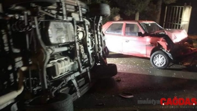 AK Partili yöneticiler trafik kazası geçirdi