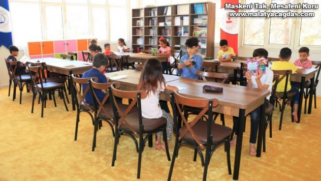 Akçakale'de kütüphane öğrencilerin evi oldu