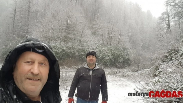 Akçakoca'da ilk kar yüksek kesimlere düştü