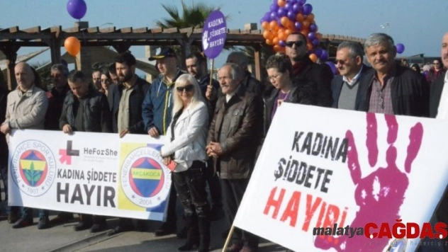 Akçakoca'da Kadına Şiddete Hayır konulu etkinlik ve fotoğraf sergisi düzenlendi