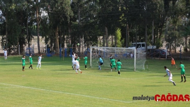 Akdeniz'de yeni sahalar için imzalar atıldı
