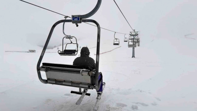 Akdeniz'in kayak merkezi Yedikuyular'a ilgi yoğun