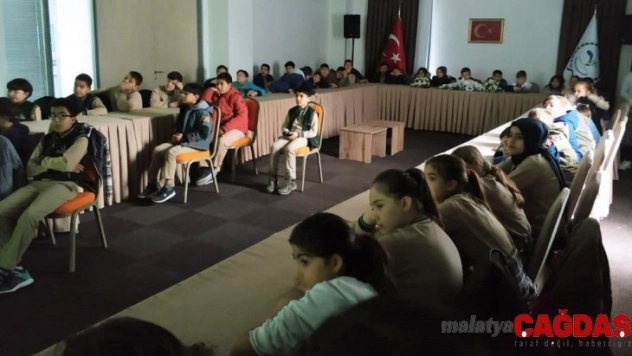 Akif ve Troya belgeseli tüm okullarda gösterime girdi