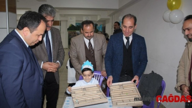 Akıllı çocuklardan akıllı oyuncaklar