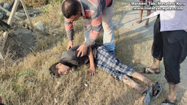 Akıntıya kapılan genç boğulma tehlikesi geçirdi