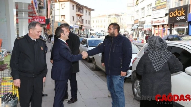 Aksaray Valisi Mantı esnaflar ve vatandaşlarla görüştü