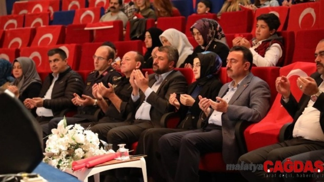 Akyurt'ta Mehmetçiğe dua gecesi