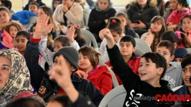 Aliağa'da eğlenceli tatil başladı