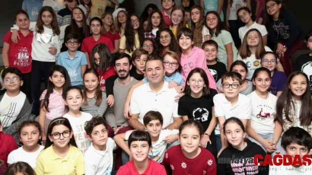 Alkışlar Nilüfer Çocuk Korosu'na