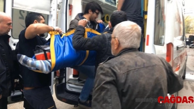 Alkol komasına girdi, yakınları tarafından evde hareketsiz bulundu