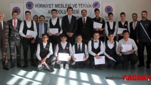 Almanya'da staj gören öğrencilere belgeleri takdim edildi