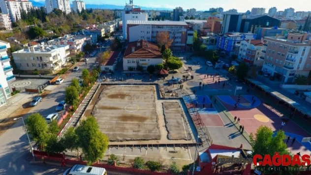 Altıncı salon Metin-Nuran Çakallıklı'ya