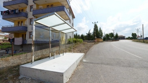 Altındağ'a modern otobüs durakları