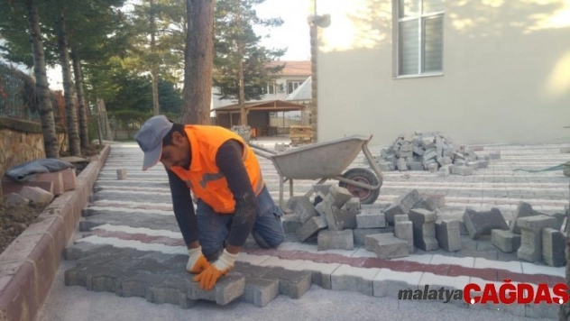 Altınova Merkez Camii'nin çehresi değişti