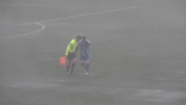 Amatör lig maçına yağmur ve fırtına engeli