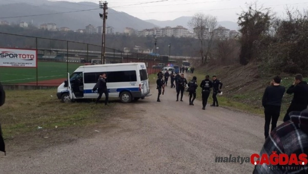 Amatör lig maçında taraftarlar birbirine girdi: 1 yaralı