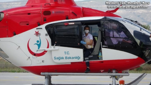 Ambulans helikopter 1 buçuk aylık bebek için havalandı