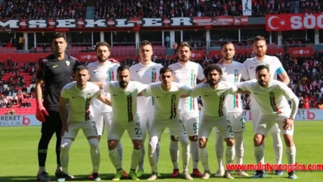 Amed Sportif Faaliyetler'den küfreden taraftarlara tepki