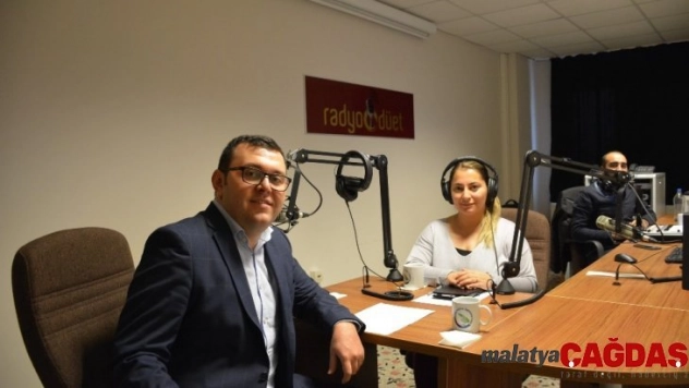 Ameliyatsız yüz gençleştirme yöntemleri konuşuldu