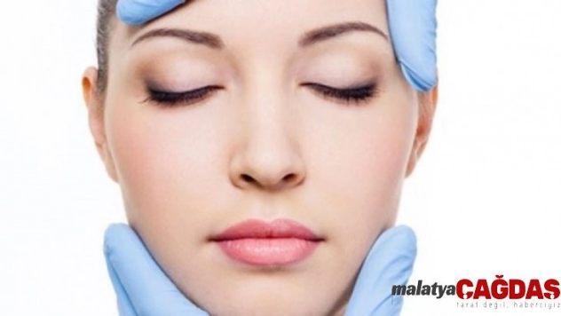 Ameliyattan korkanlar için ameliyatsız alt-üst göz kapağı estetiği