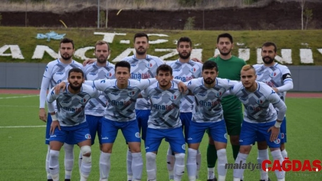 Anadolu Üniversitesi evinde 3 puanı aldı