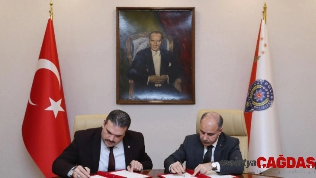 Anadolu Üniversitesi ve Emniyet Genel Müdürlüğü KOM Daire Başkanlığı arasında işbirliği protokolü