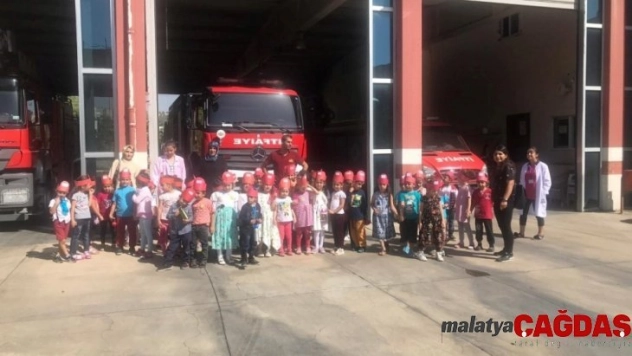 Anaokulu öğrencilerine itfaiye mesleği anlatıldı