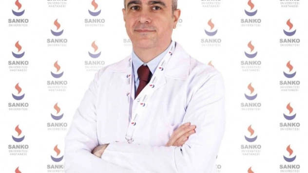 Anasteziyoloji ve reanimasyon Uzmanı Dr. Doğanay Sanko'da