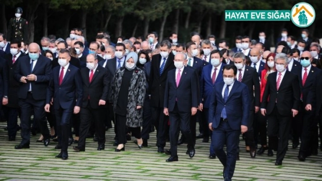 Anıtkabir'de 23 Nisan kutlaması devlet erkanının katılımıyla sınırlı kaldı