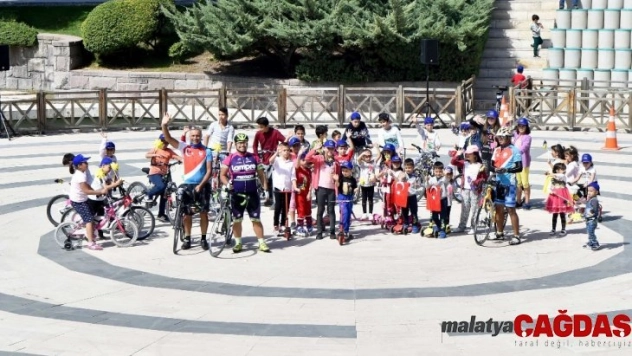Ankara Büyükşehirden çocuklar için scooter ve bisiklet etkinliği