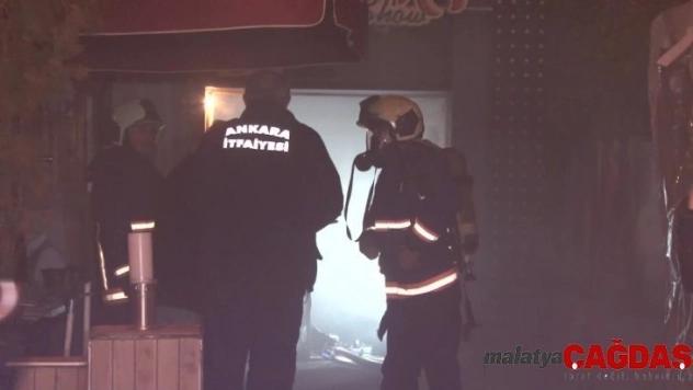 Ankara'da eğlence mekanında yangın