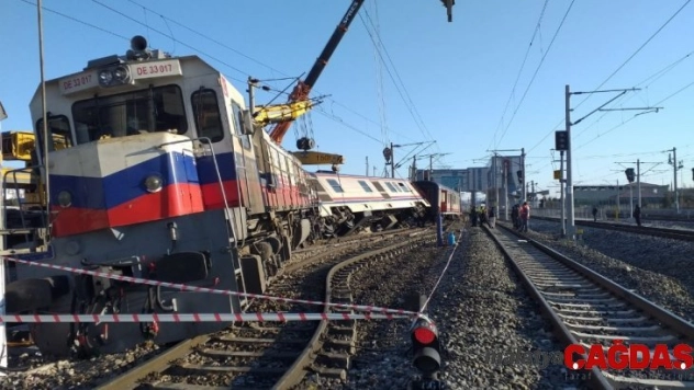 Ankara'da yolcu treni raydan çıktı