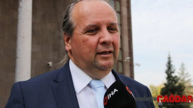 Ankara Garı prostat kanseri için mavi kravat taktı