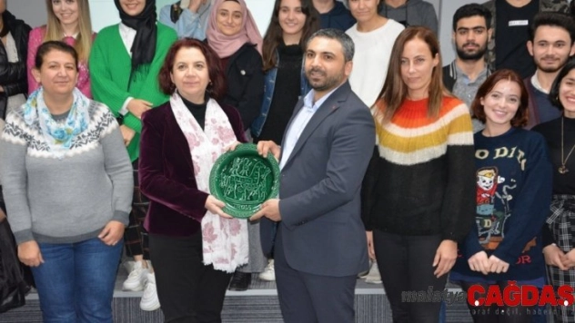 Anne-Baba Okulu eğitimleri ÇOMÜ Eğitim Fakültesi'nde