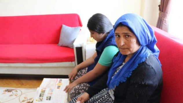 Anne ve kızlarının yaşam mücadelesi