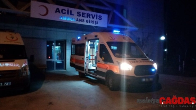 Anne ve oğlu mantardan zehirlendi