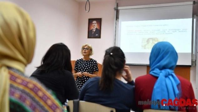 Annelere özel üniversite