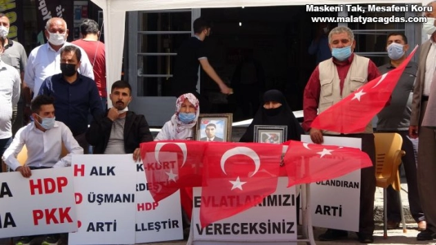 Annelerin HDP önündeki evlat nöbeti sürüyor