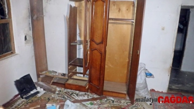 Antalya'da eve yıldırım düştü: 1 yaralı