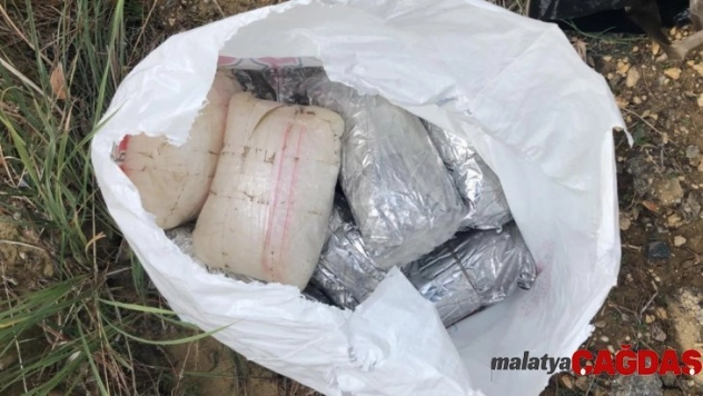 Antalya'da jandarmadan 3,5 milyon liralık uyuşturucu baskını