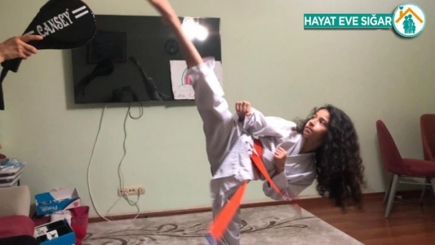 Antrenör ve sporcularından evde kal çağrısı