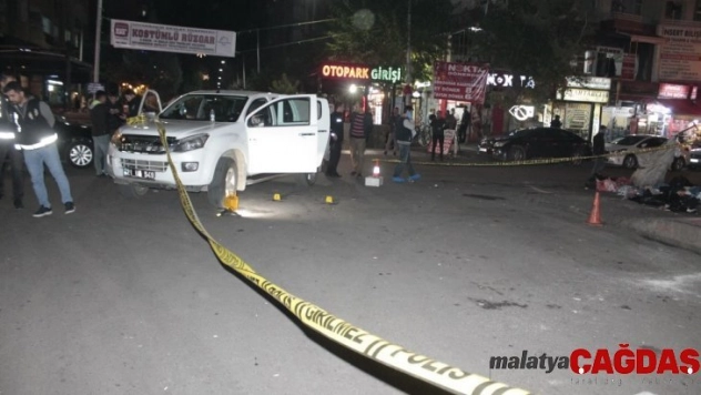 Aracın çarptığı mahalle bekçisi ağır yaralandı