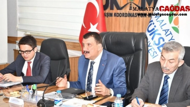 Arapgir ve Akçadağ'ın yatırımları masaya yatırıldı