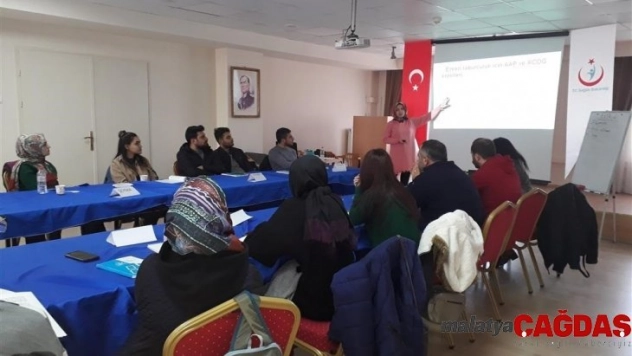 Ardahan'da temel yenidoğan bakım eğitimi