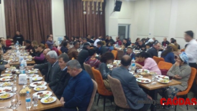 Çalışanlarıyla yılbaşını kutladı