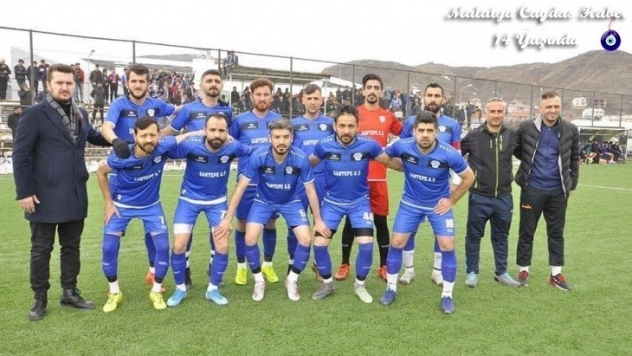 Arguvan Belediyespor'da BAL'a yükselme sevinci