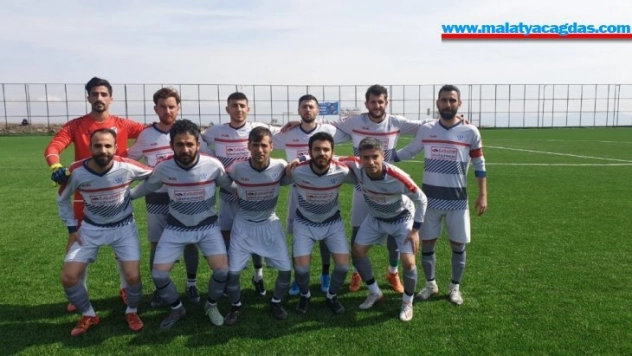 Arguvan Belediyespor ligi yenilgisiz tamamladı