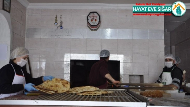 Arguvan esnafından korona virüsü mücadelesine destek